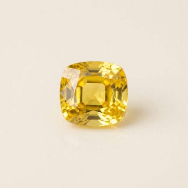 3.10 ct Ceylon Yellow Sapphire, Cushion, Unheated